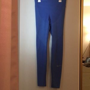 Nike leggings